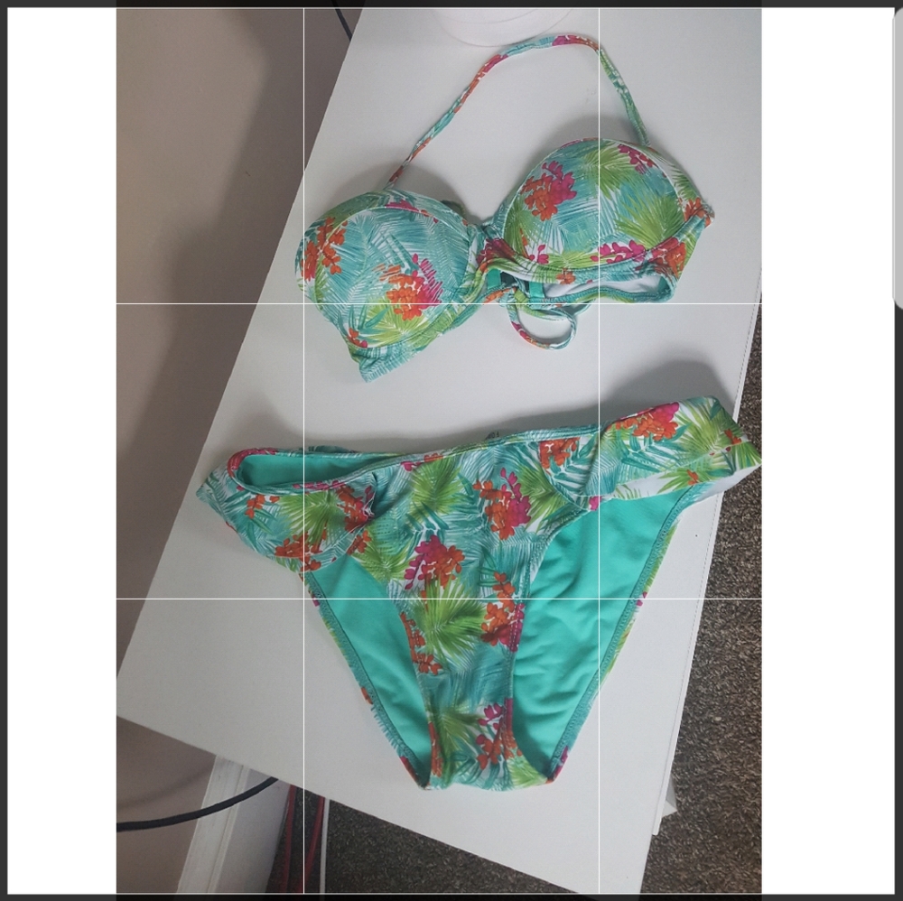 Floral bikini set - Picture 2 of 6